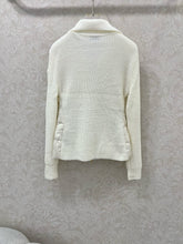 MONCLER 25S JACKET IN WHITE 072